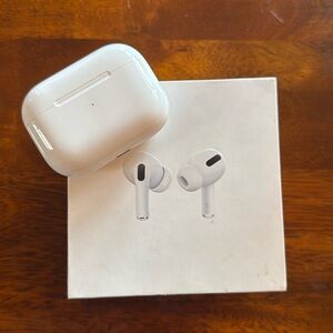 Apple AirPods Pro 1st Gen- one AirPod and case only